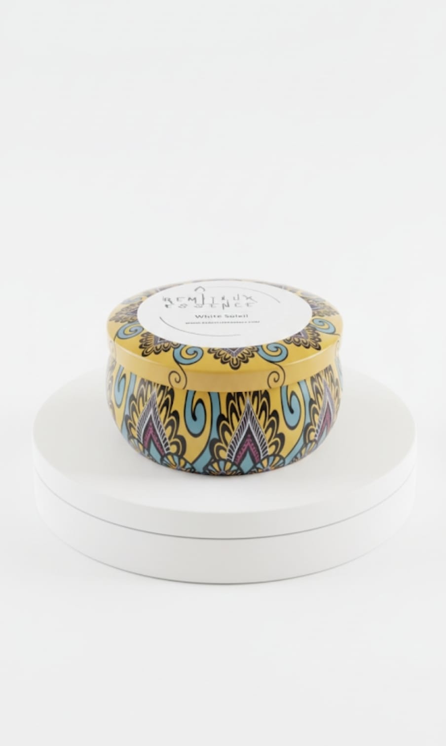 White Soleil Candle